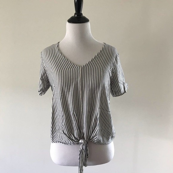 Madewell Novel Tie-Front Top in Stripe - XS - Picture 2 of 8